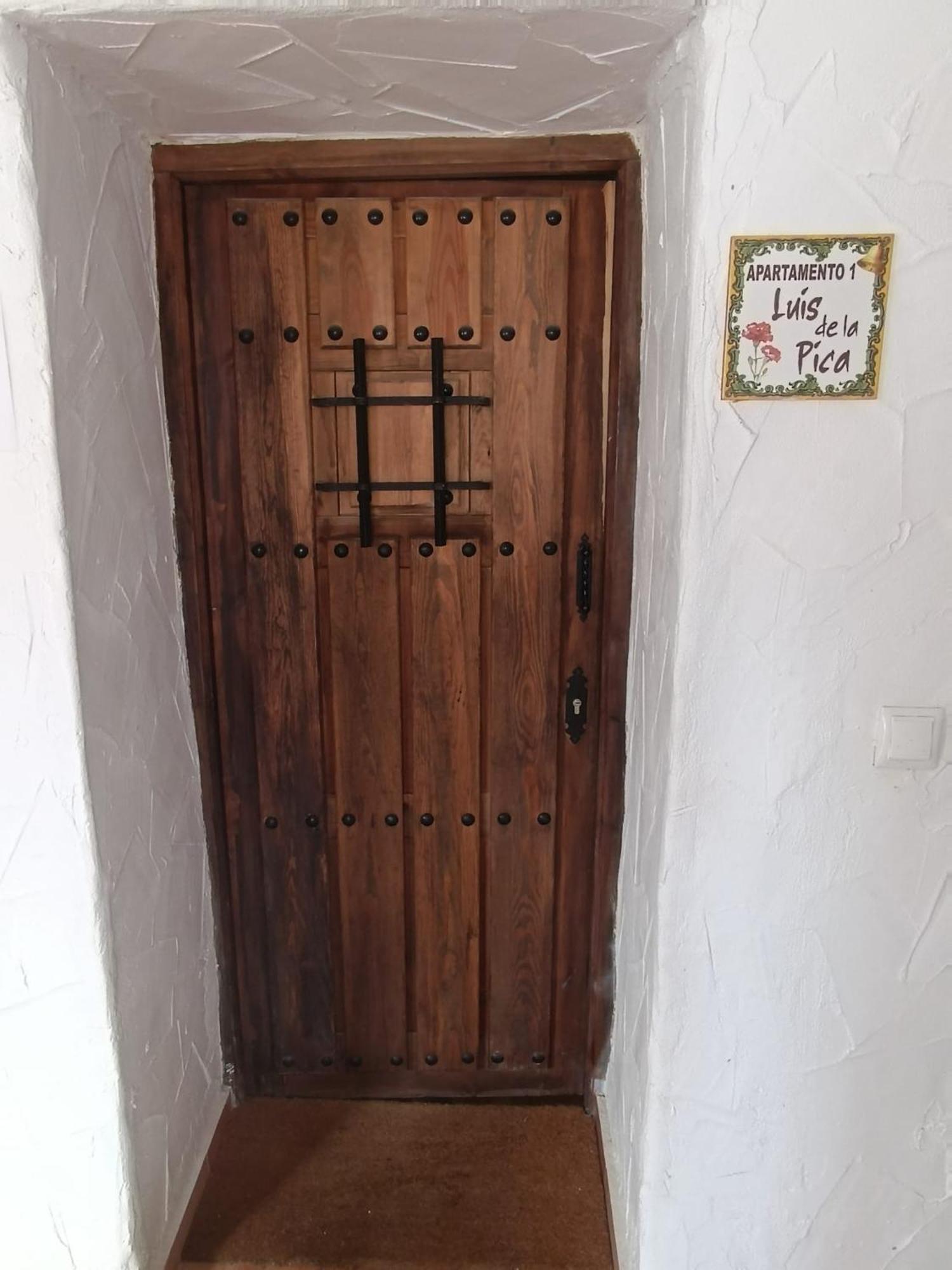 Apartamentos La Campana 1 헤레스 외부 사진